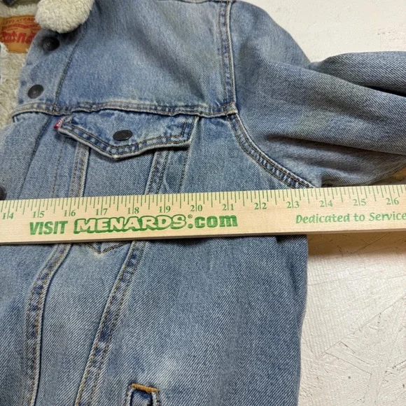 Levi Strauss Sherpa Lined Denim Jacket - Womens L Light Wash Trucker Warm‎ - Picture 6 of 8